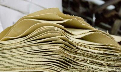 Hennepvezels in gerecycled papier